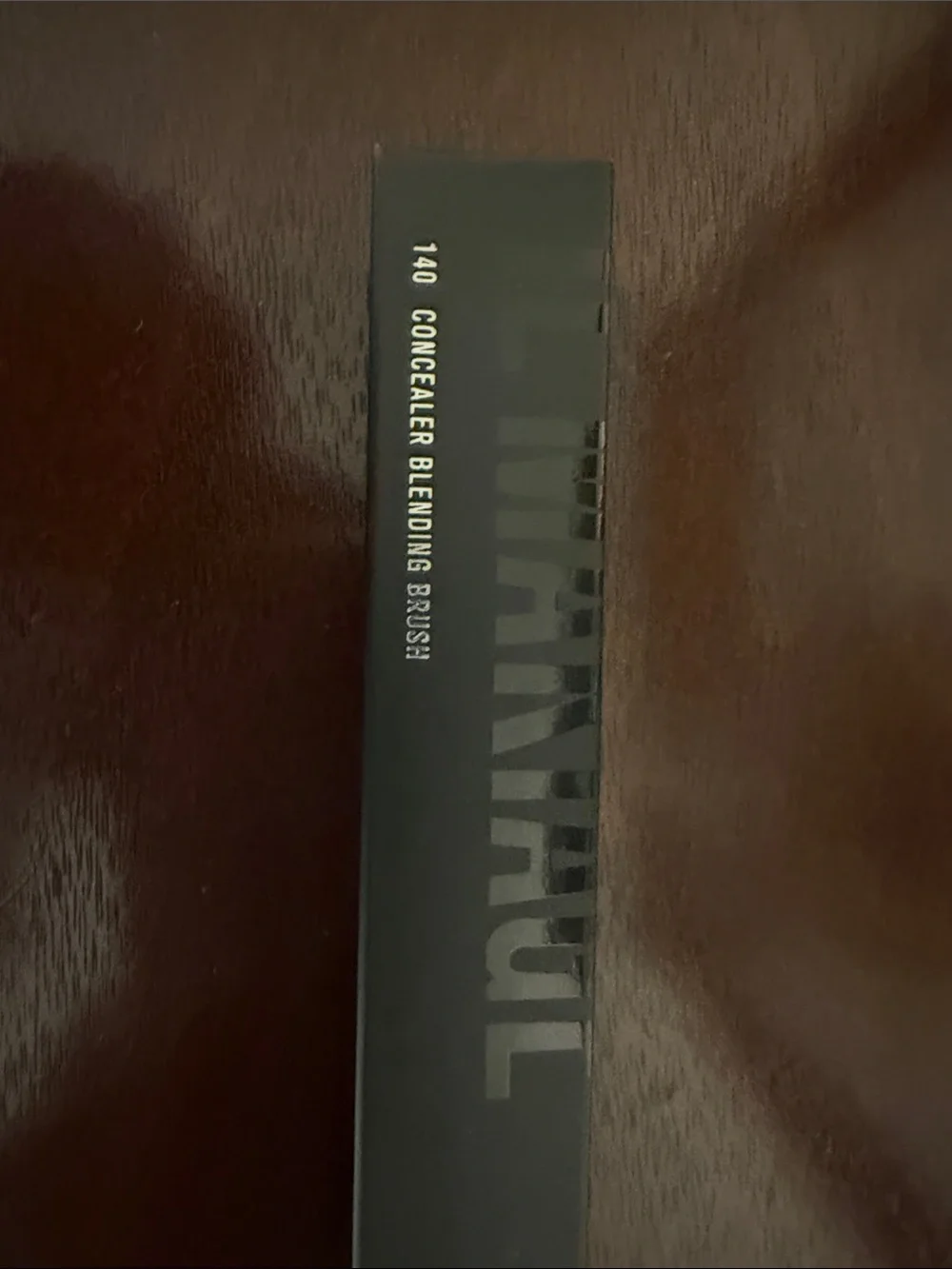 IL MAKIAGE Black Concealer Blending Brush 140